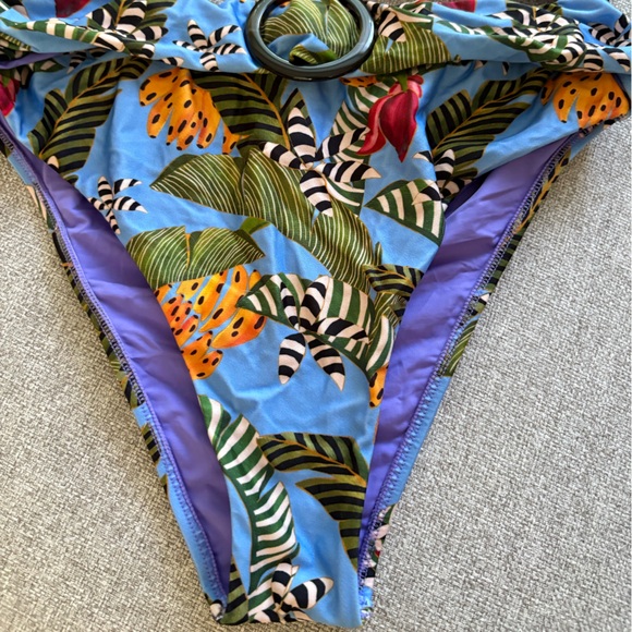 Farm Rio swimsuit - Picture 5 of 8